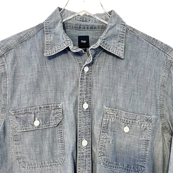Gap denim button-down shirt - Picture 2 of 6